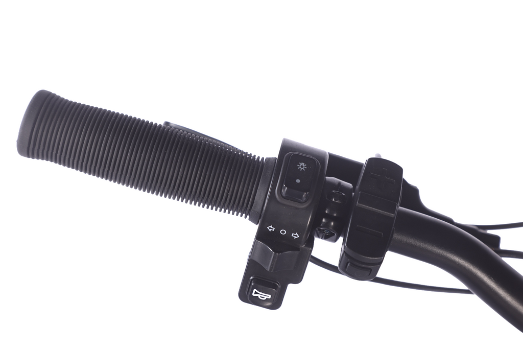 YSD-A7